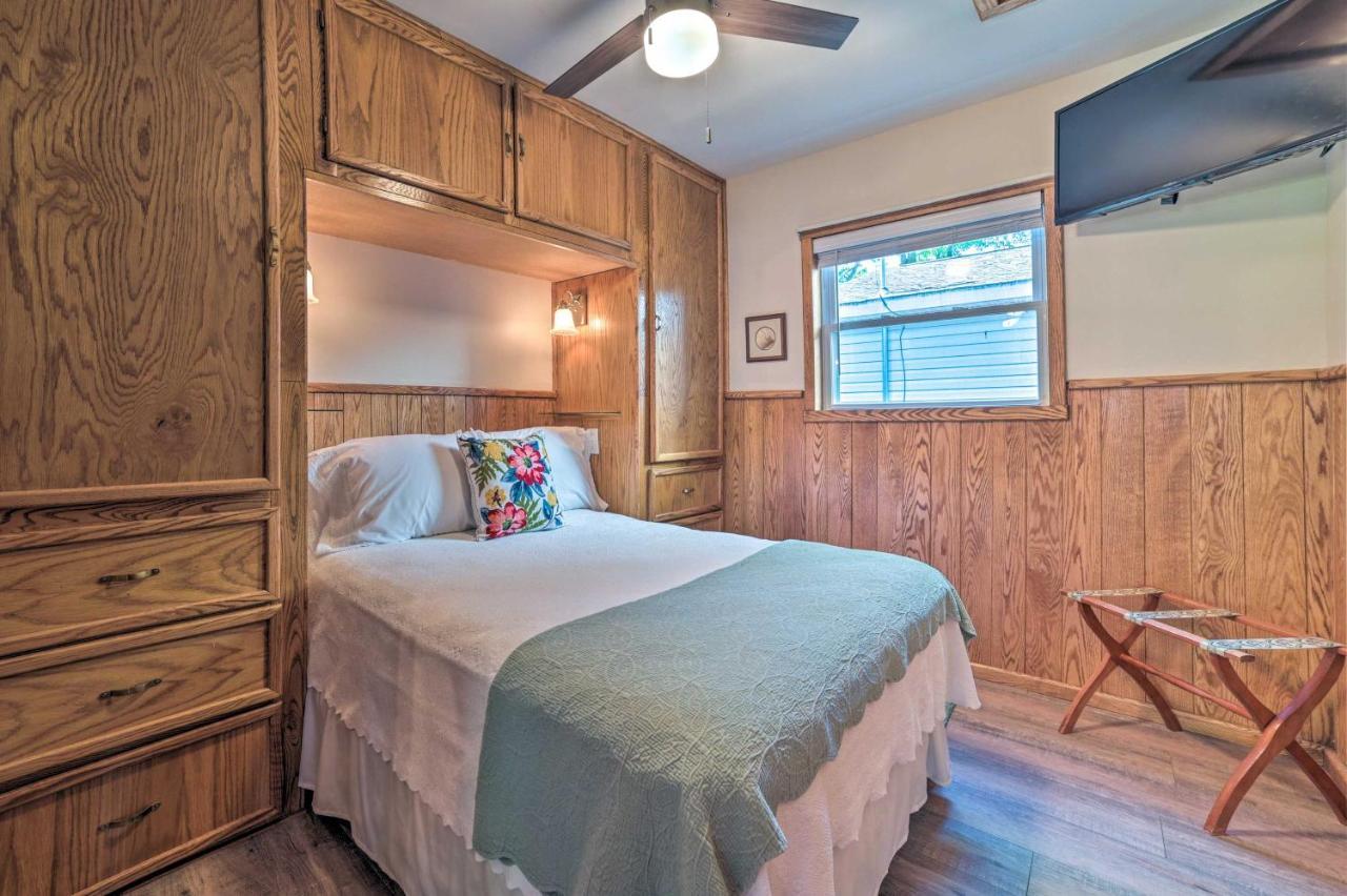 East Tawas Lakefront Getaway With Kayaks And Deck Exterior foto