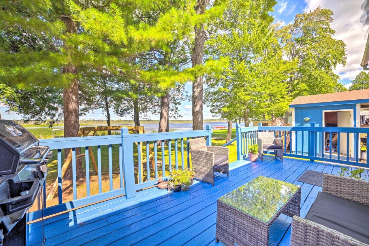 East Tawas Lakefront Getaway With Kayaks And Deck Exterior foto